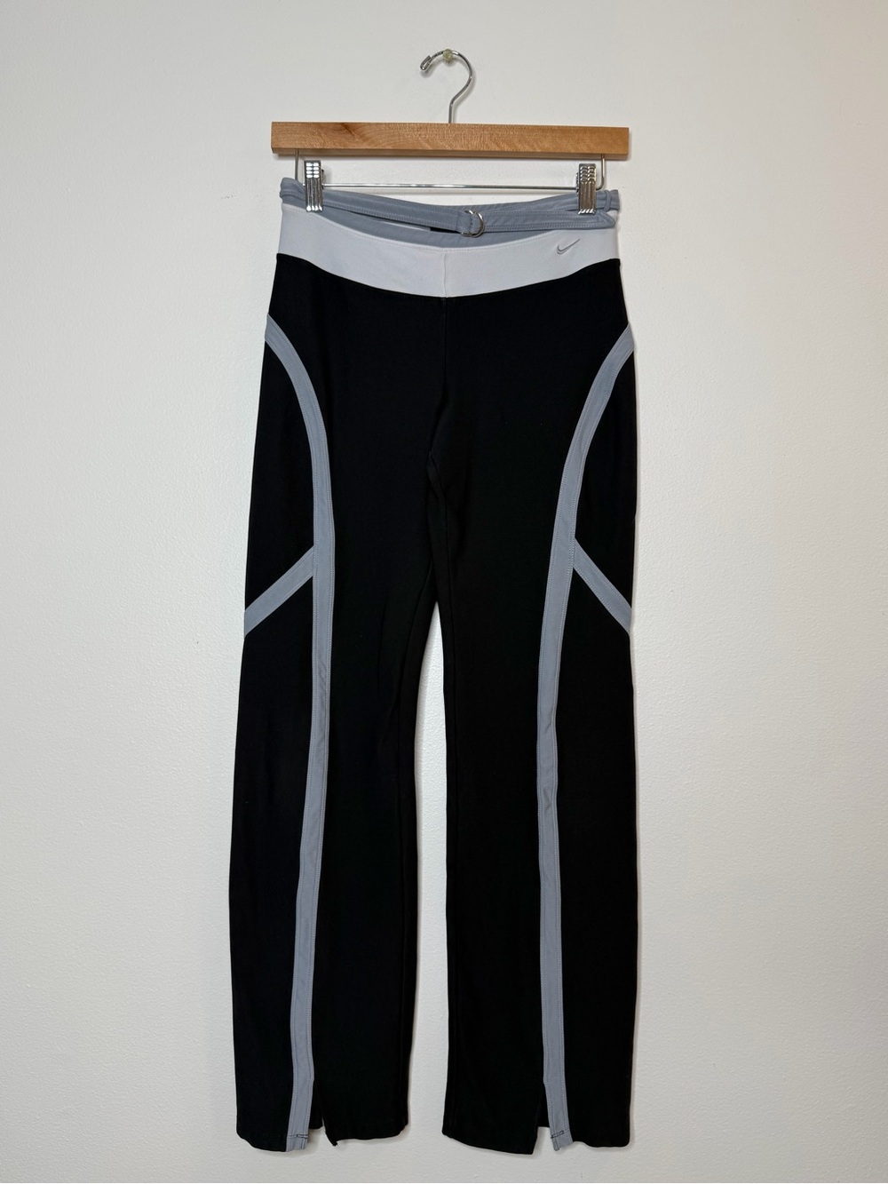 Rare y2K Grey Tag Nike Varsity Stripe Athletic Yoga Pant low rise Belt Strap XS